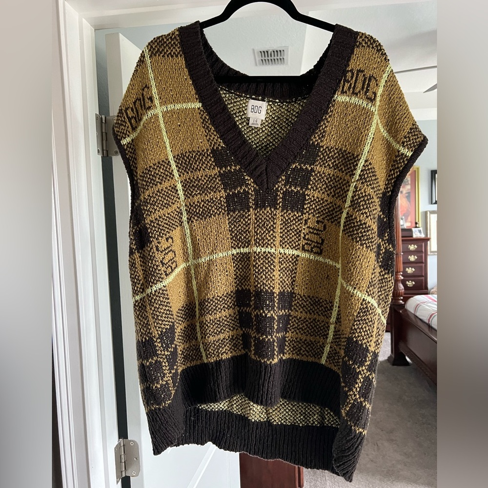 BDG oversized sweater vest